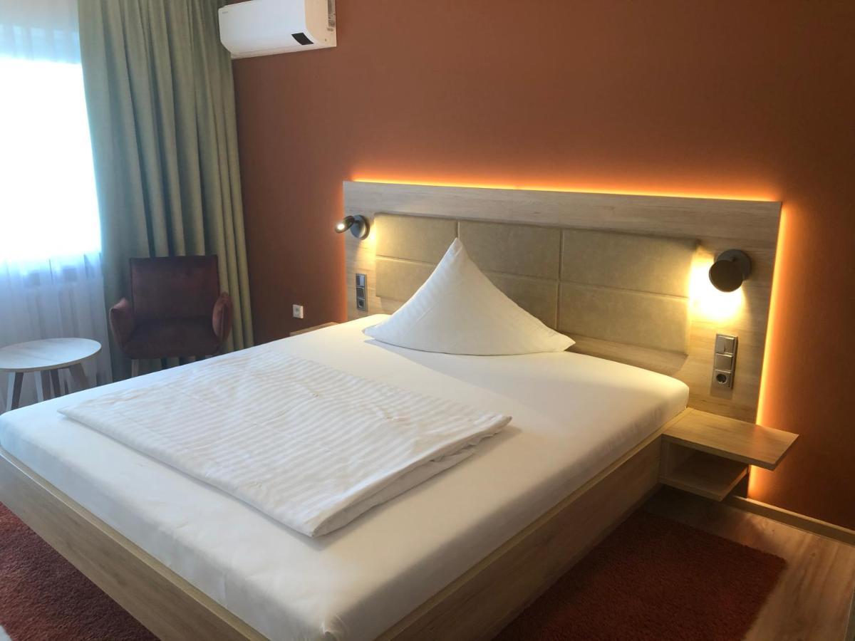 Hotel Wilms Кьолн Екстериор снимка