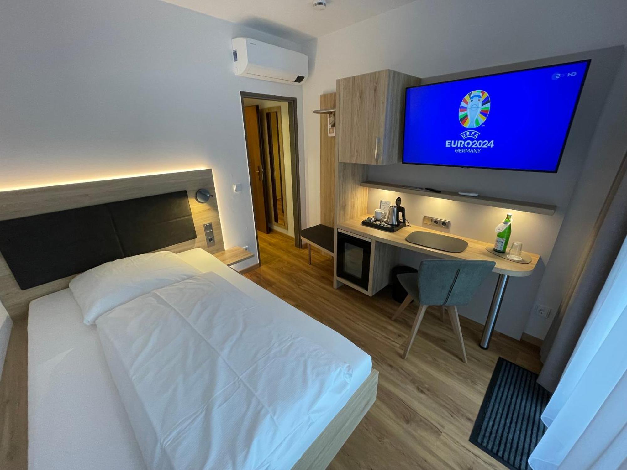 Hotel Wilms Кьолн Екстериор снимка