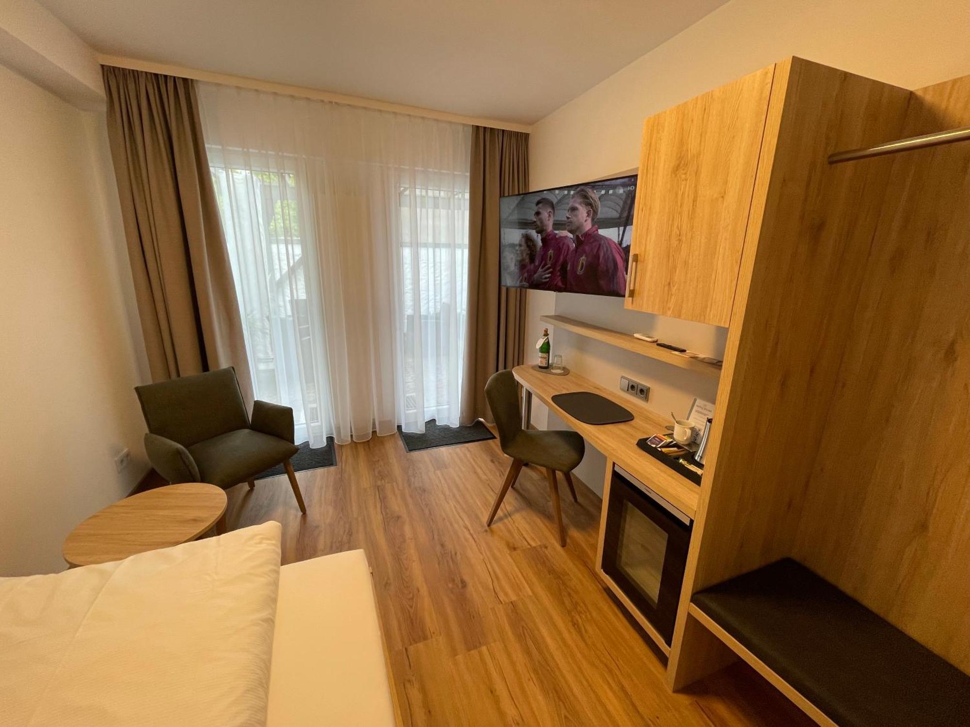 Hotel Wilms Кьолн Екстериор снимка