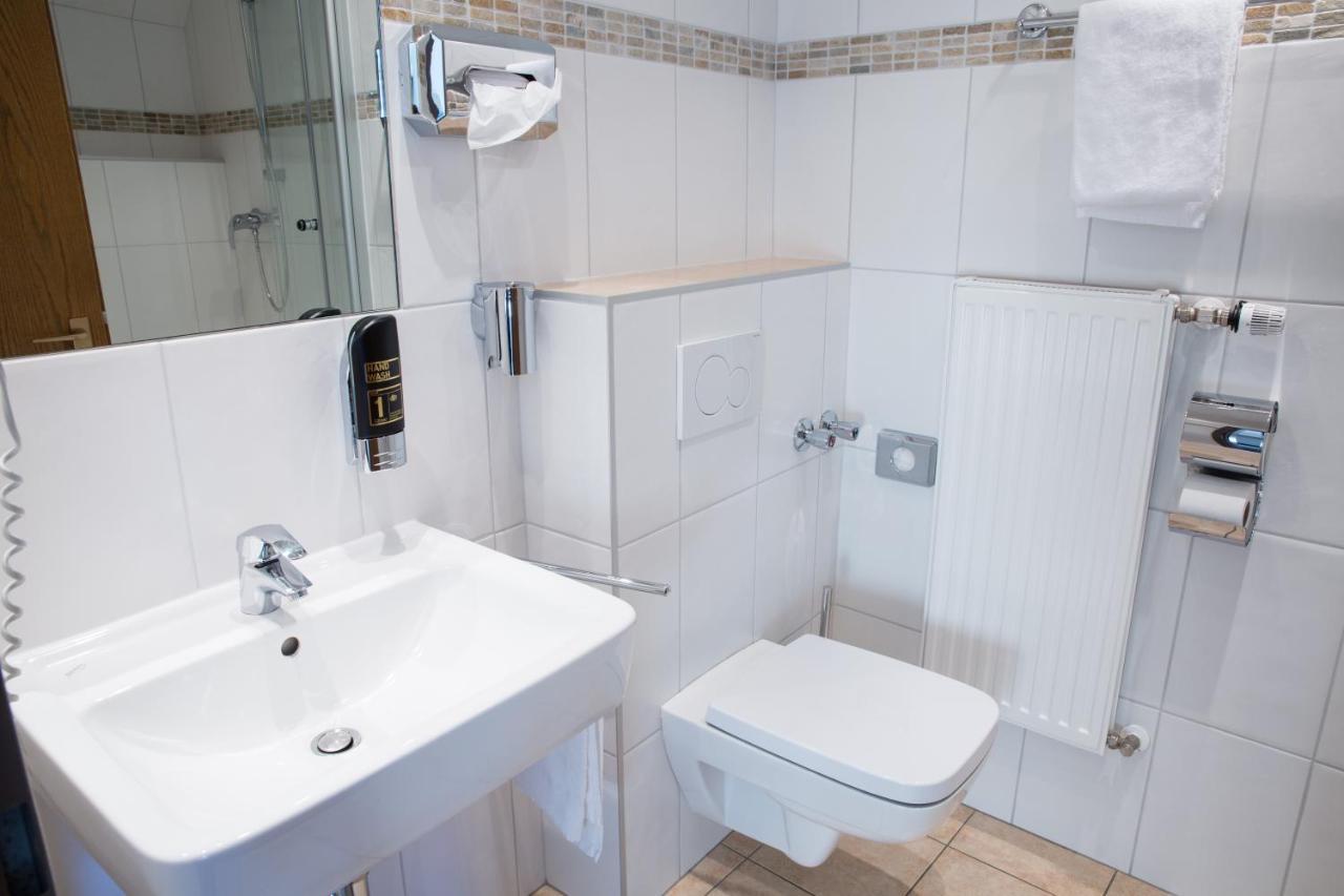 Hotel Wilms Кьолн Екстериор снимка